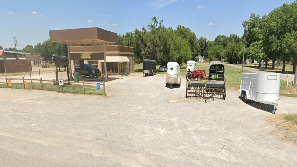7971 US Highway 70, Waurika, OK à vendre - Photo du bâtiment - Image 1 de 3