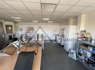 Industrial in Massy for lease - Building Photo - Image 3 of 4