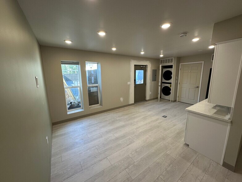 1214 F St, Sacramento, CA à louer - Photo du bâtiment - Image 2 de 15