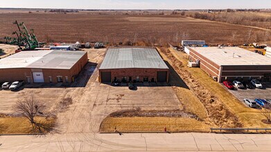 640 N Heartland Dr, Sugar Grove, IL - AERIAL map view - Image1