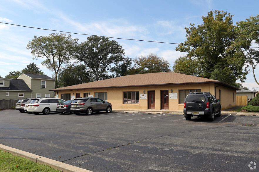 321 Yale Ave, Stratford, NJ for sale - Primary Photo - Image 1 of 1