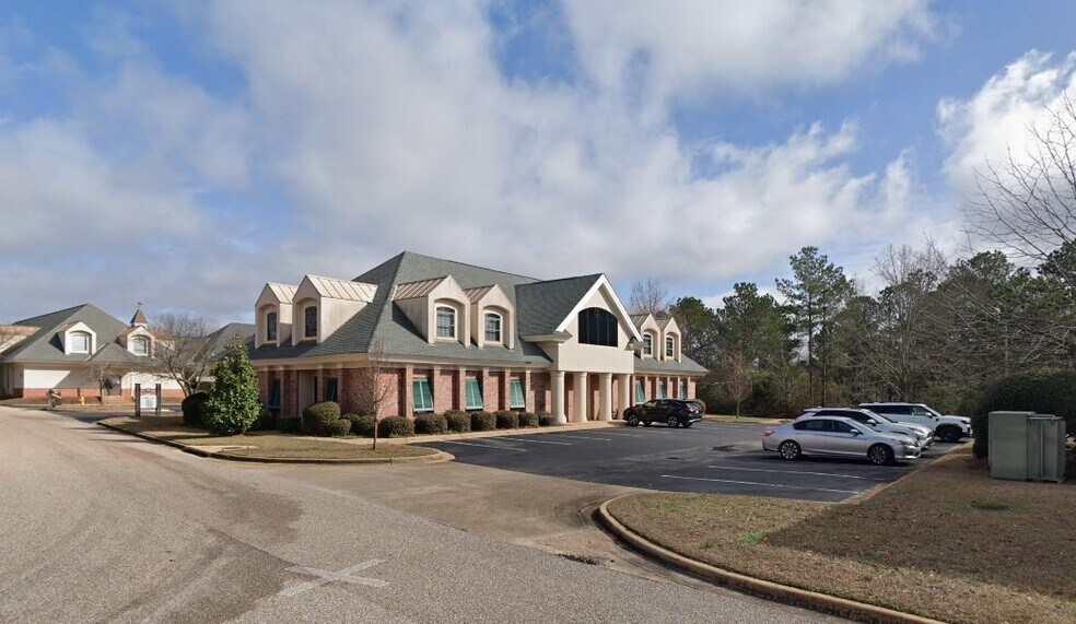 7051 Fain Park Dr, Montgomery, AL à louer - Photo du bâtiment - Image 2 de 4