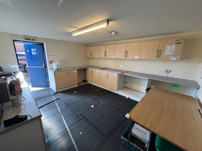 421 Hessle Rd, Hull à louer Photo du bâtiment- Image 1 de 3