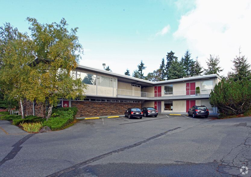 5017 196th St SW, Lynnwood, WA for lease - Primary Photo - Image 1 of 7