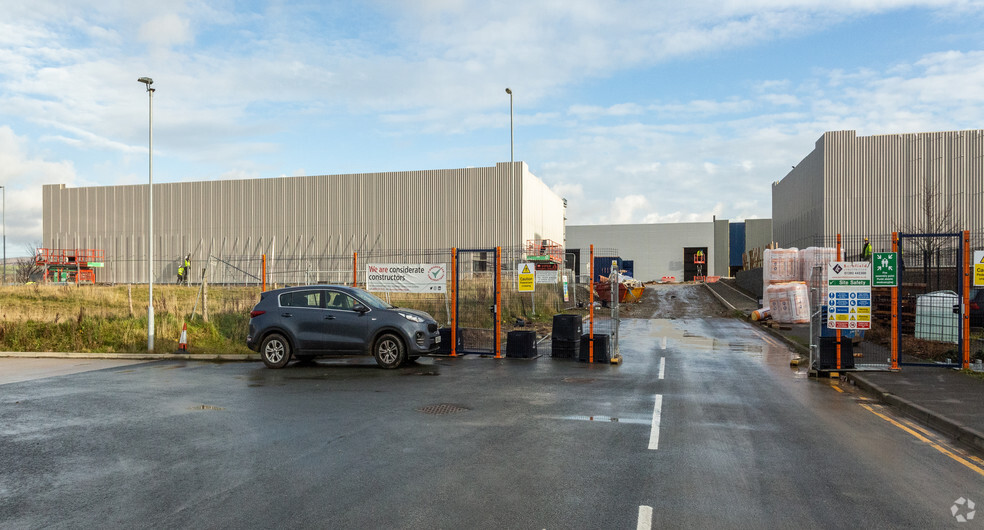 Charles Babbage Ave, Rochdale à louer - Photo du bâtiment - Image 2 de 4