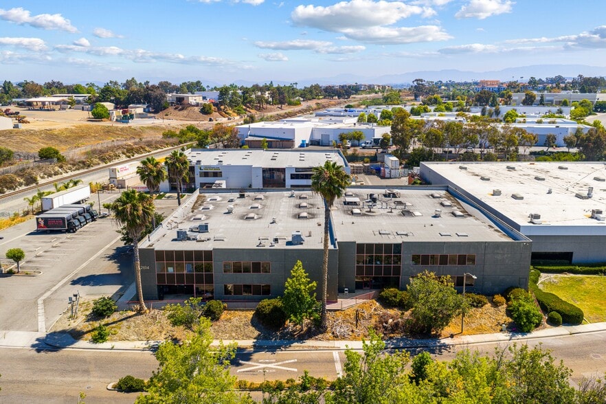 2614-2616 Temple Heights Dr, Oceanside, CA for sale - Building Photo - Image 3 of 17