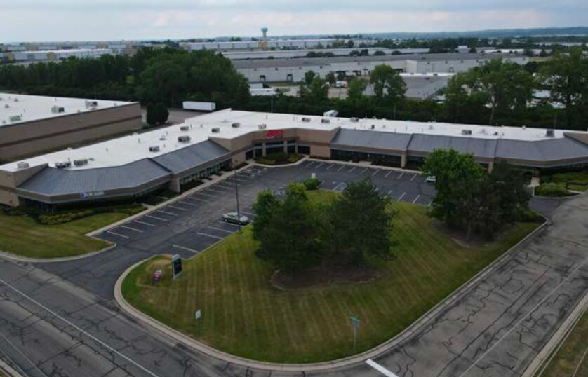 7042-7068 Fairfield Business Dr, Fairfield, OH à louer - Photo du bâtiment - Image 3 de 10