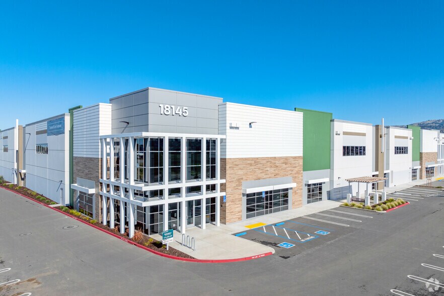 Half Rd, Morgan Hill, CA à louer - Photo du bâtiment - Image 1 de 16