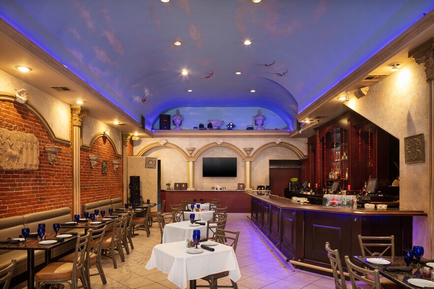 826-836 5th Ave, San Diego, CA à louer - Photo intérieure - Image 2 de 23