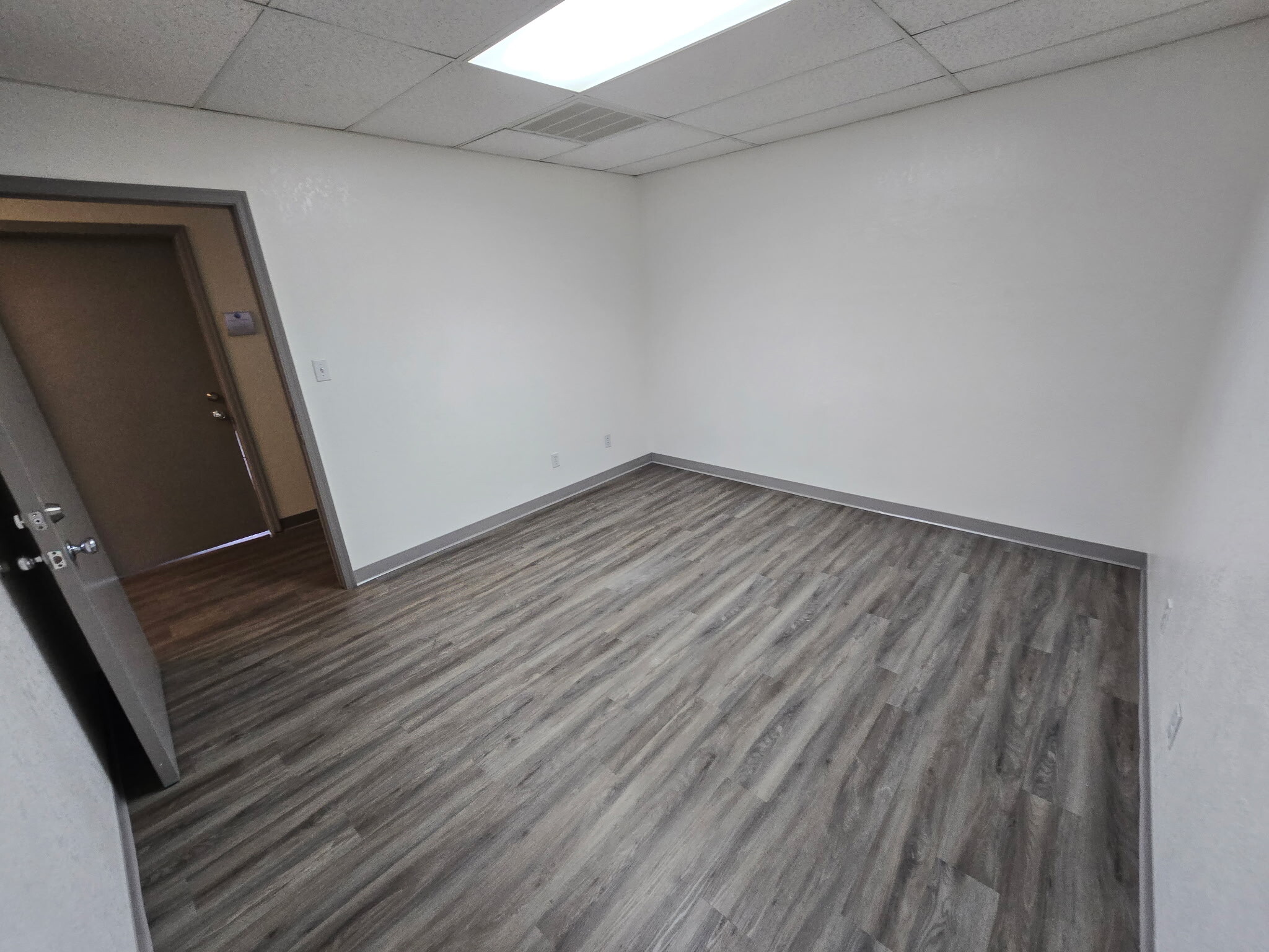 2601 N Stockton Hill Rd, Kingman, AZ for lease Interior Photo- Image 1 of 2