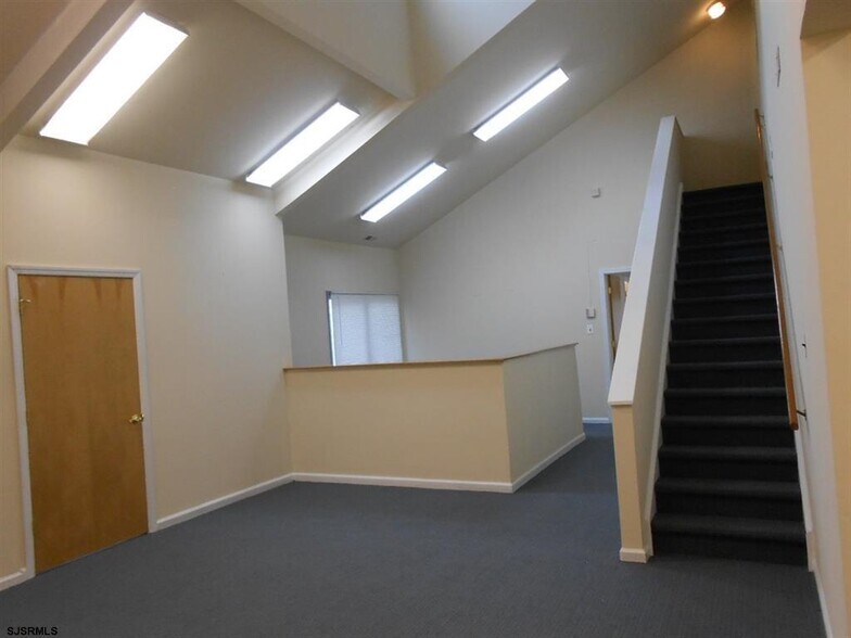 707 White Horse Pike, Absecon, NJ à louer - Photo du bâtiment - Image 3 de 8