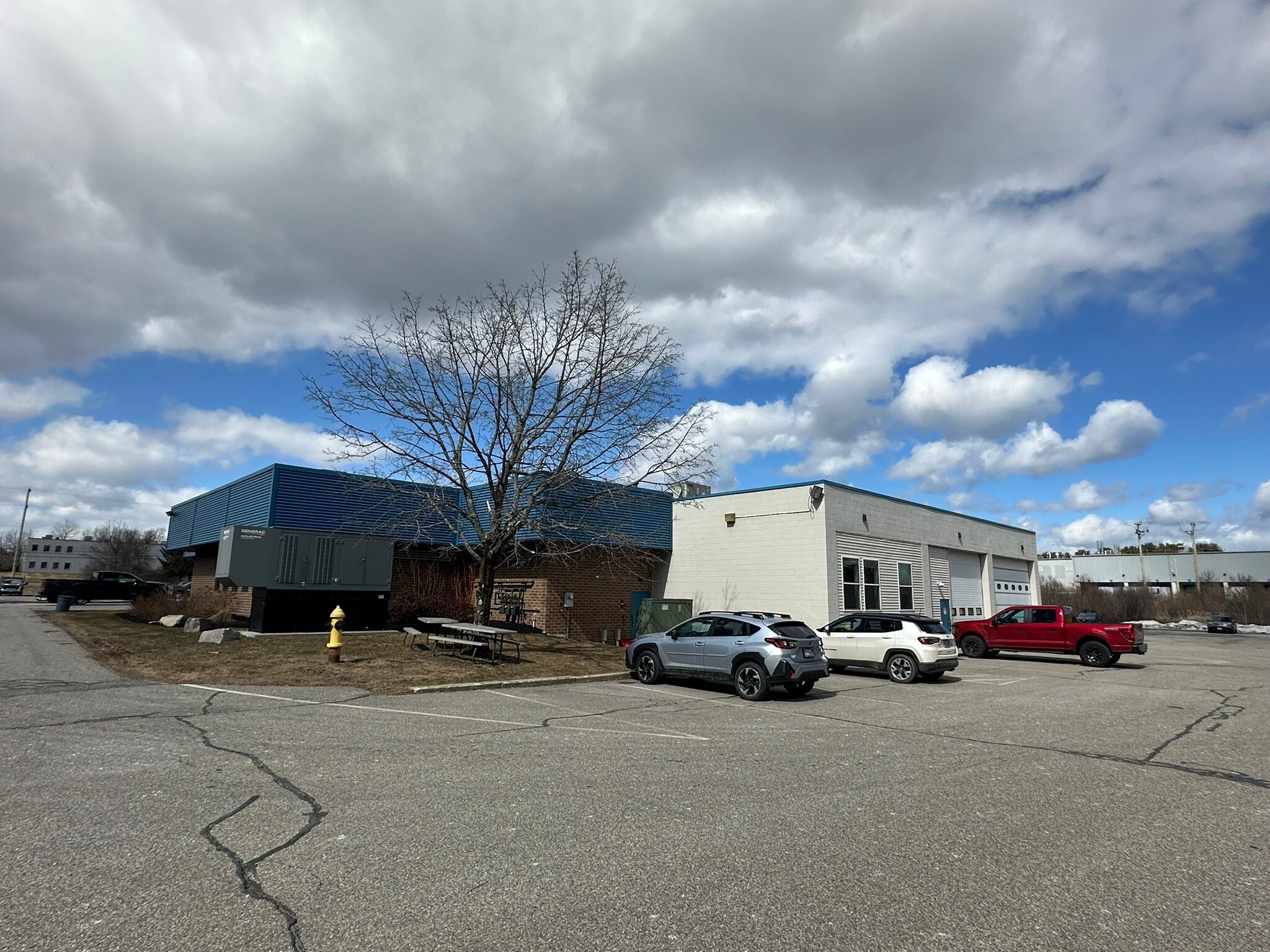 39 Eisenhower Dr, Westbrook, ME for lease Primary Photo- Image 1 of 12