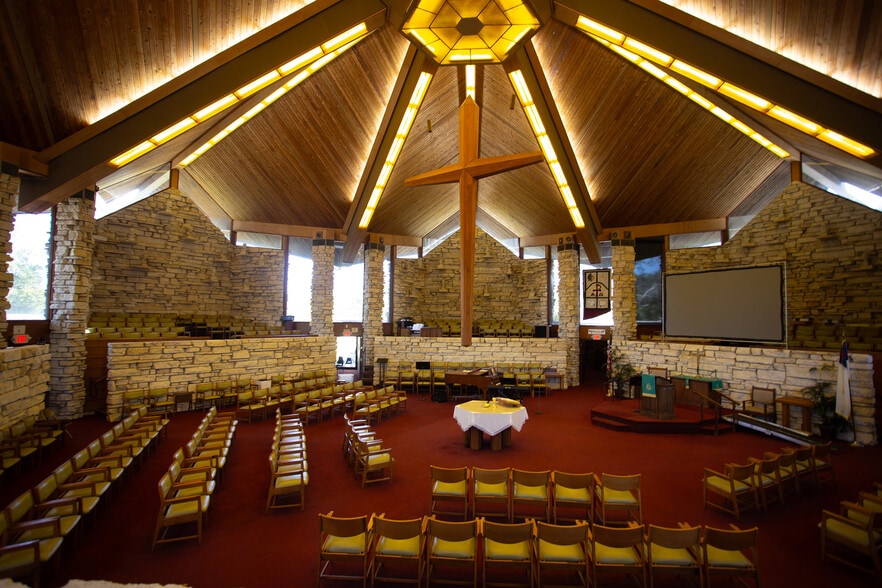 3115 Dryer Ave, Largo, FL for sale - Interior Photo - Image 3 of 11