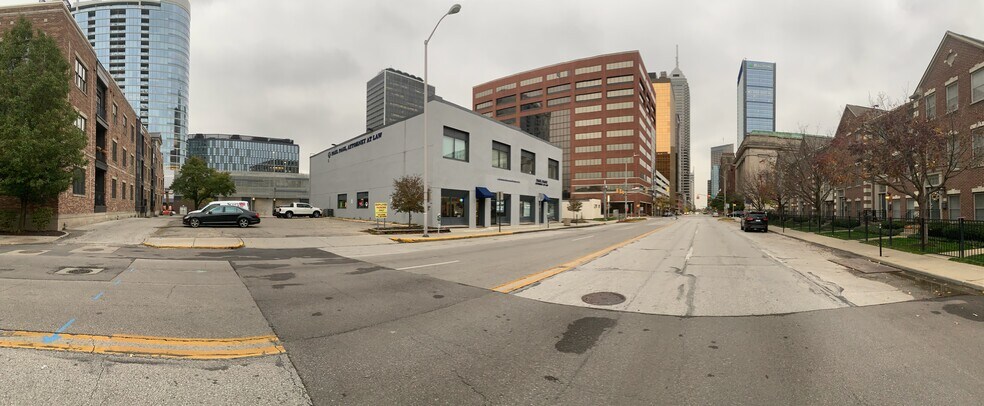 333 E Ohio St, Indianapolis, IN à louer - Photo du bâtiment - Image 2 de 39
