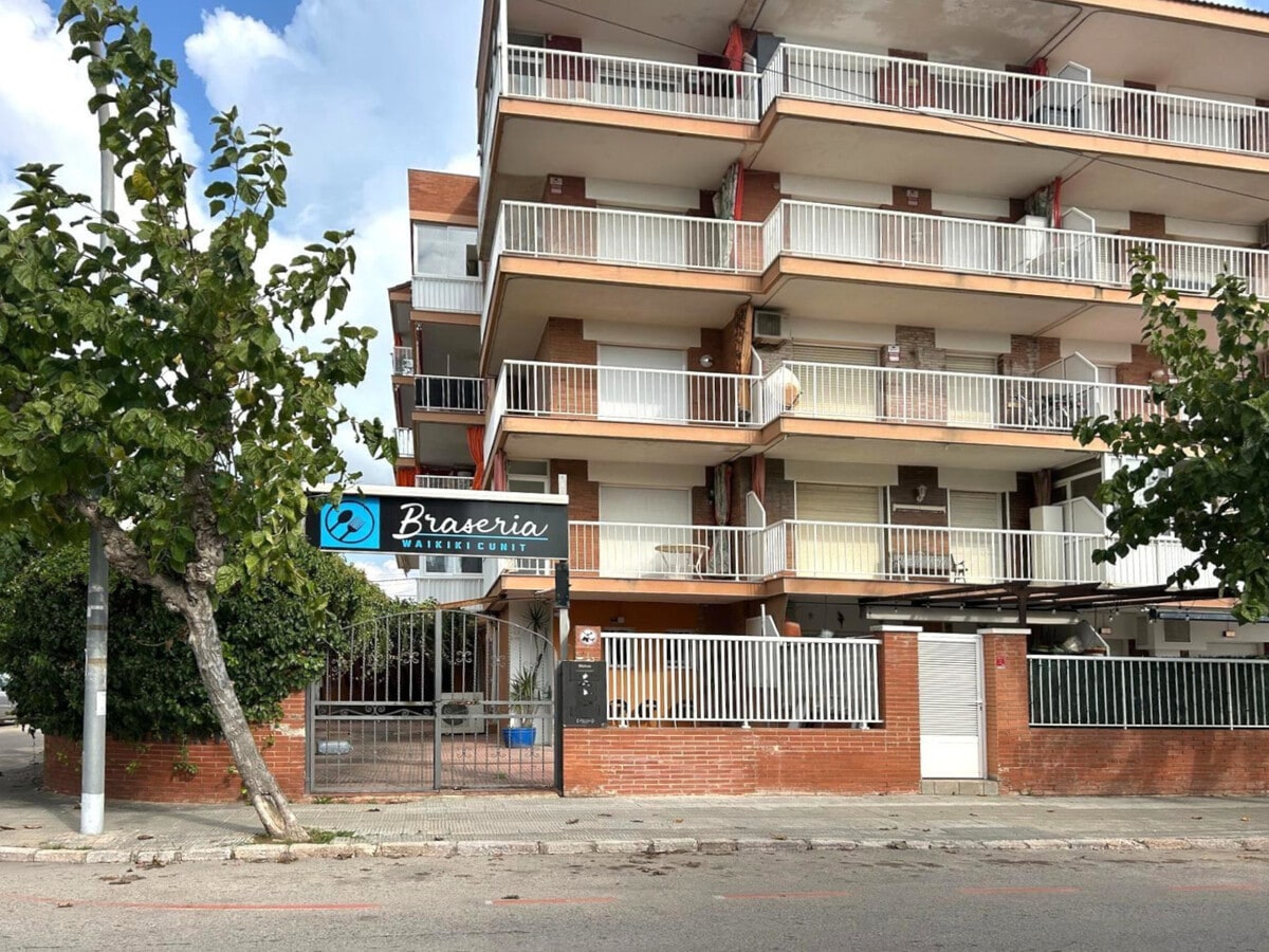 Cunit, TAR 43881 - Unité 3 -  - Photo intérieure - Image 1 of 5