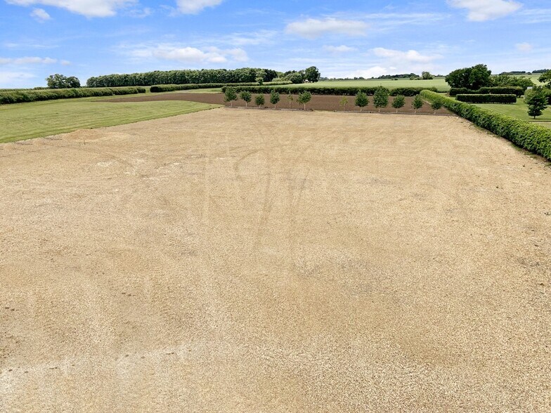 Lattenbury Hill Rd, Huntingdon à louer - Photo du bâtiment - Image 2 de 2