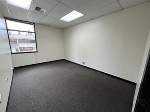 4002-4014 148th Ave NE, Redmond, WA à louer Photo intérieure- Image 2 de 9