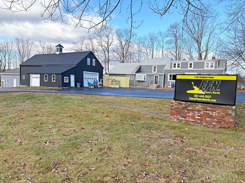 1102 Bridgton Rd, Westbrook, ME à vendre - Photo du bâtiment - Image 1 de 10