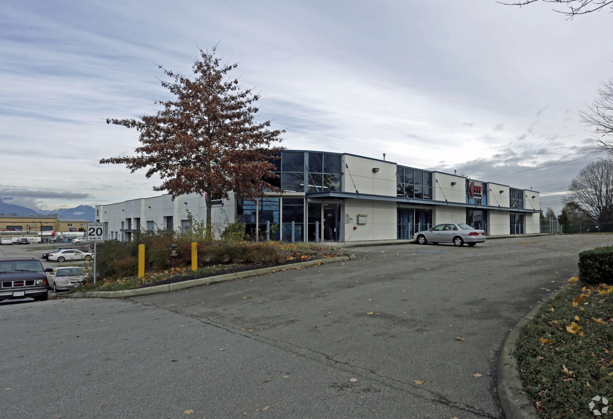 19335 96th Ave, Surrey, BC for sale Primary Photo- Image 1 of 1