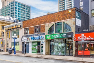 Plus de détails pour 665-667 Yonge St, Toronto, ON - Vente au détail à louer