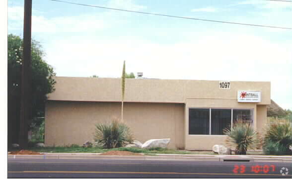 1097 W Prince Rd, Tucson, AZ à vendre - Photo du bâtiment - Image 3 de 7