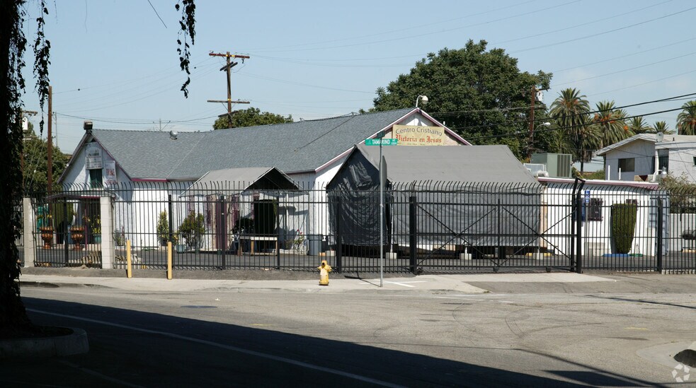 147 E Rosecrans Ave, Compton, CA à vendre - Photo du bâtiment - Image 2 de 42