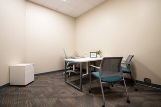 Plus de détails pour 3980 Premier Dr, High Point, NC - Coworking à louer