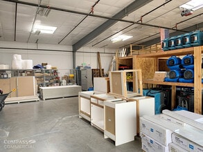 688 SW Veterans Way, Redmond, OR for lease Interior Photo- Image 2 of 7