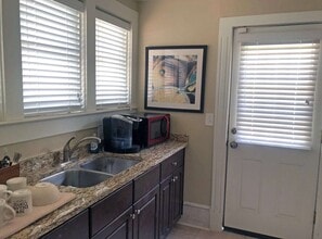 545 Delaney Ave, Orlando, FL for lease Interior Photo- Image 2 of 6