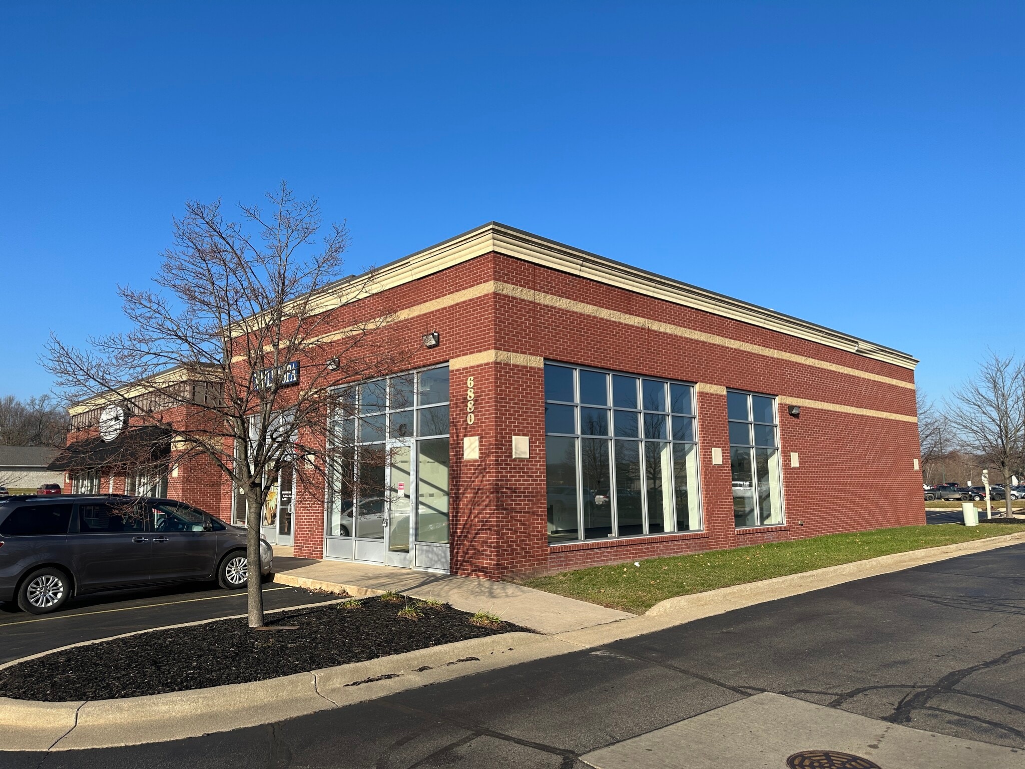 6880 W Main St, Kalamazoo, MI for lease Building Photo- Image 1 of 15