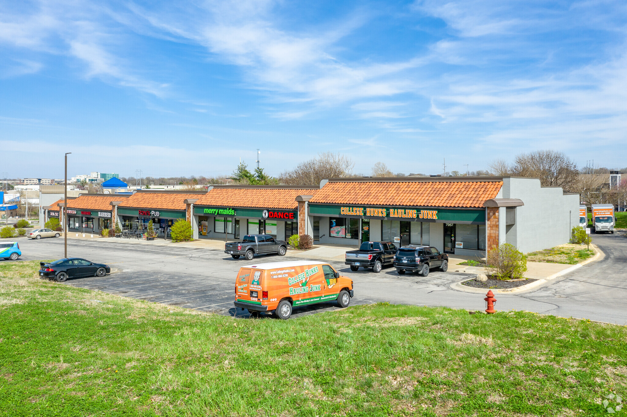 7931-7967 E Frontage Rd, Overland Park, KS for lease Primary Photo- Image 1 of 11