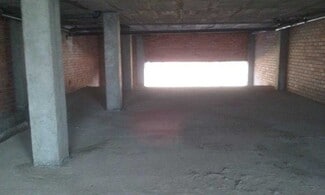 Plus de détails pour Multi-résidentiel à vendre