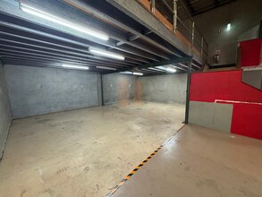 9 Ladbroke St, Milperra for lease Interior Photo- Image 2 of 6