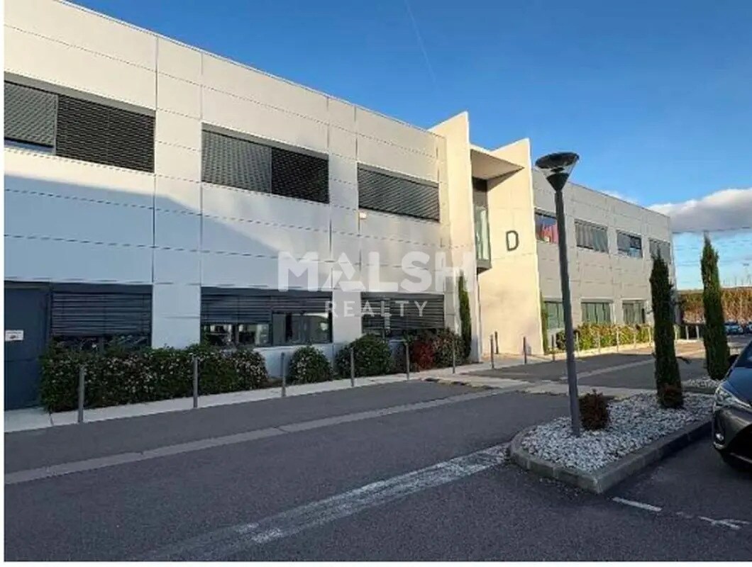 Flex dans Lyon à louer Photo du bâtiment- Image 1 de 5