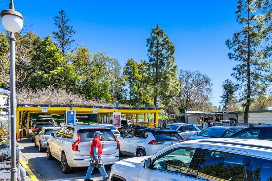 2700 Mendocino Ave, Santa Rosa, CA for sale - Building Photo - Image 1 of 18