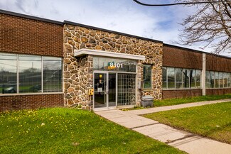 More details for 8101 Boul Métropolitain E, Montréal, QC - Industrial for Sale