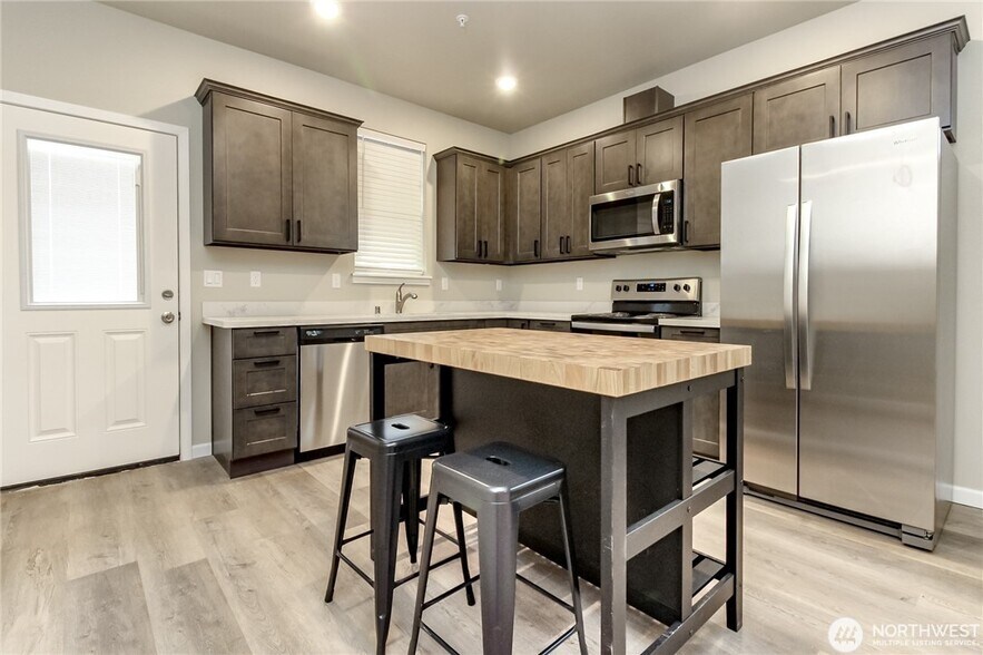 4509 6th Ave, Tacoma, WA à vendre - Photo du bâtiment - Image 3 de 11