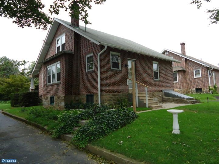 24 S Trooper Rd, Norristown, PA for lease - Primary Photo - Image 1 of 8