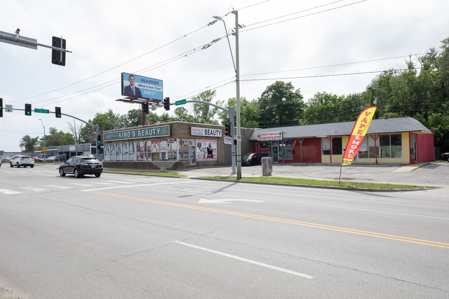 7714-7720 Troost Ave, Kansas City, MO for sale - Building Photo - Image 2 of 7