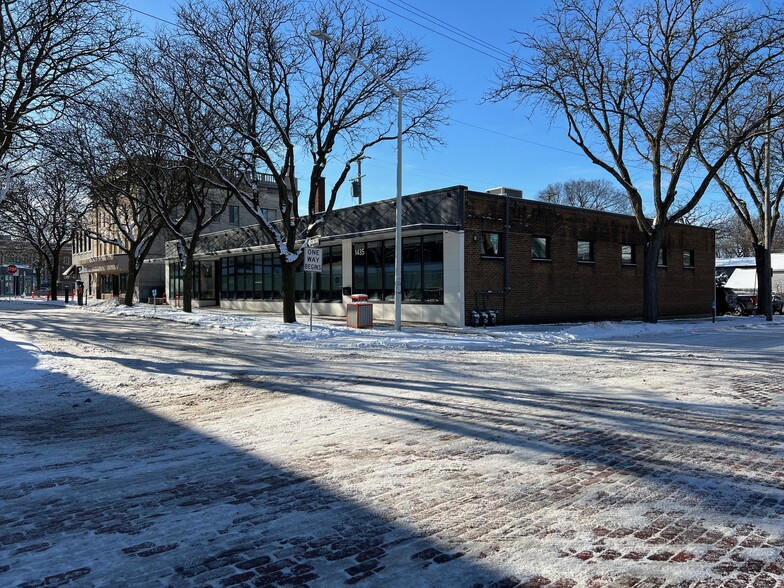 1425 Coit Ave NE, Grand Rapids, MI à louer - Photo du bâtiment - Image 3 de 4