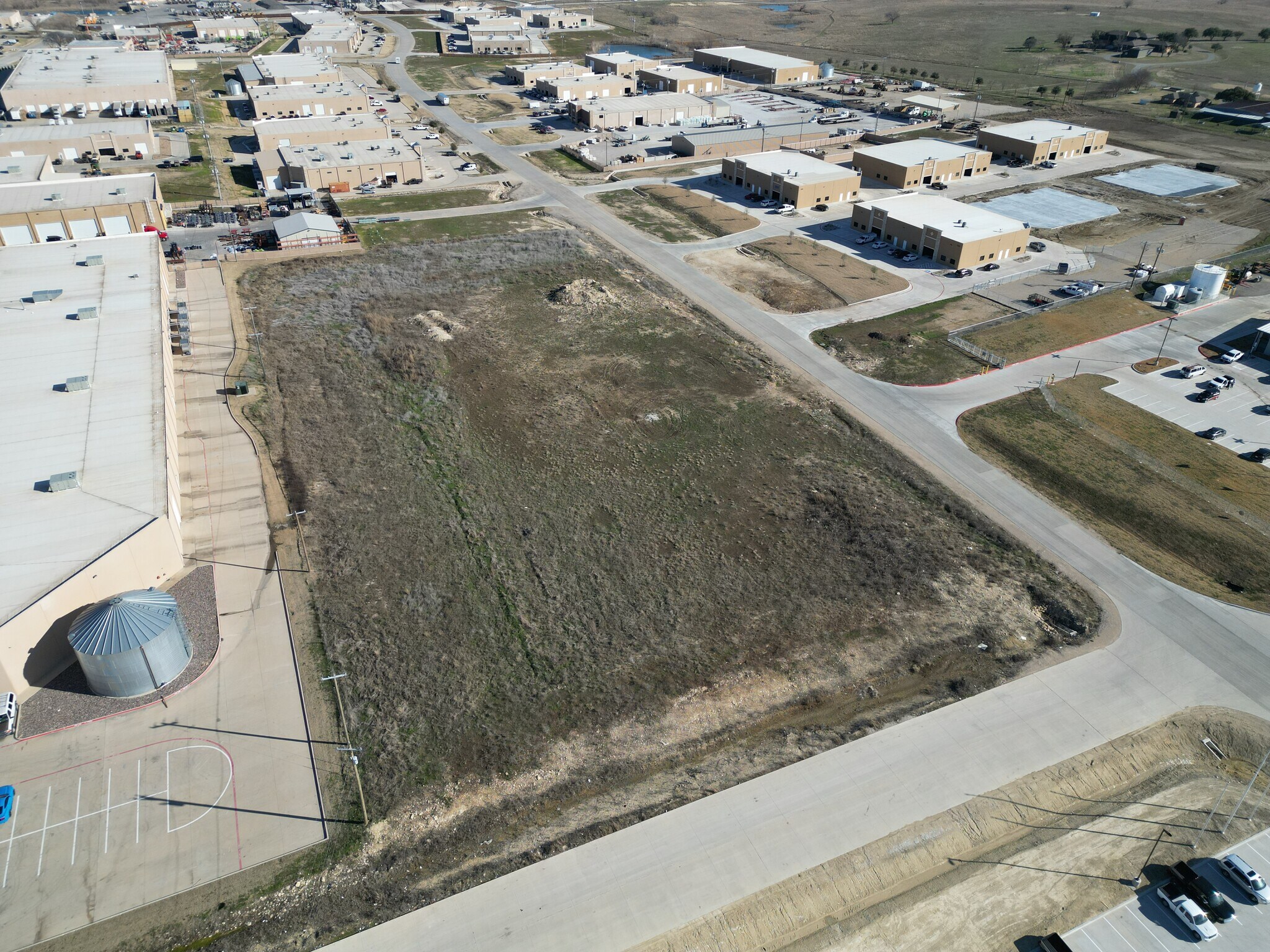 1341 Ranchers Legacy Trl, Fort Worth, TX à louer Photo du bâtiment- Image 1 de 4