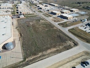 1341 Ranchers Legacy Trl, Fort Worth, TX à louer Photo du bâtiment- Image 1 de 4