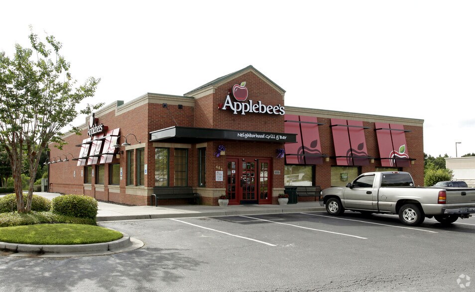 640 Rembert C Dennis Blvd, Moncks Corner, SC à vendre - Photo principale - Image 1 de 8