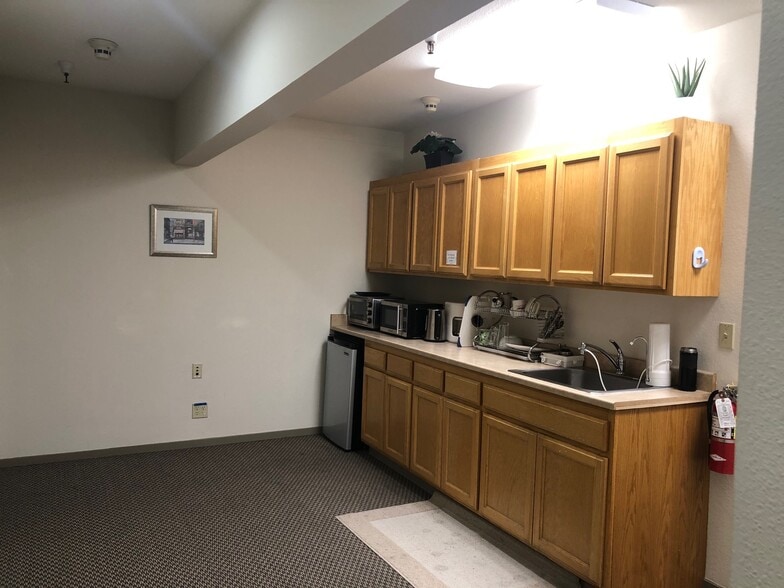 105 Morris St, Sebastopol, CA for lease - Interior Photo - Image 3 of 6