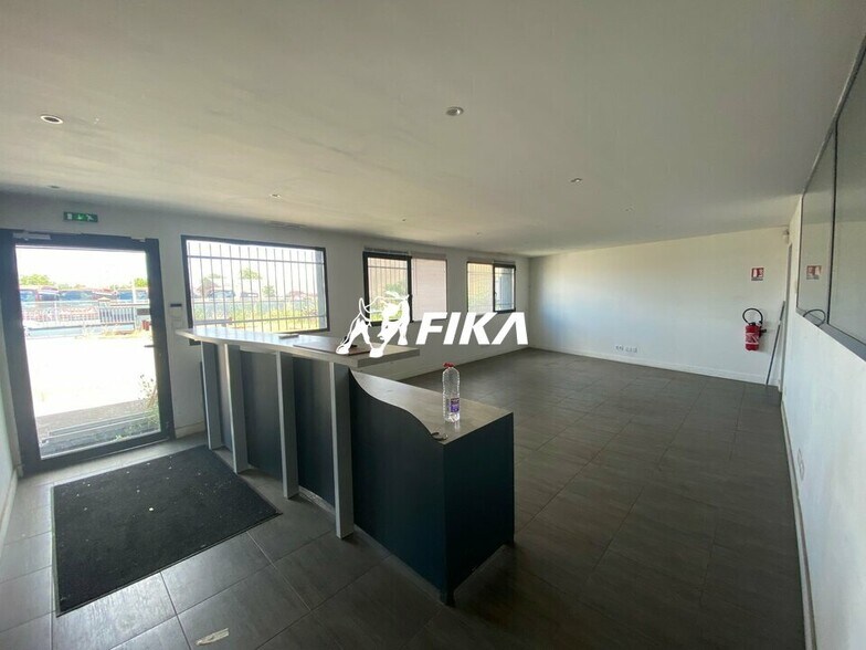 5-7 Rue Jean Moulin, Plaisance-du-Touch à louer - Hall d’entrée - Image 3 de 11