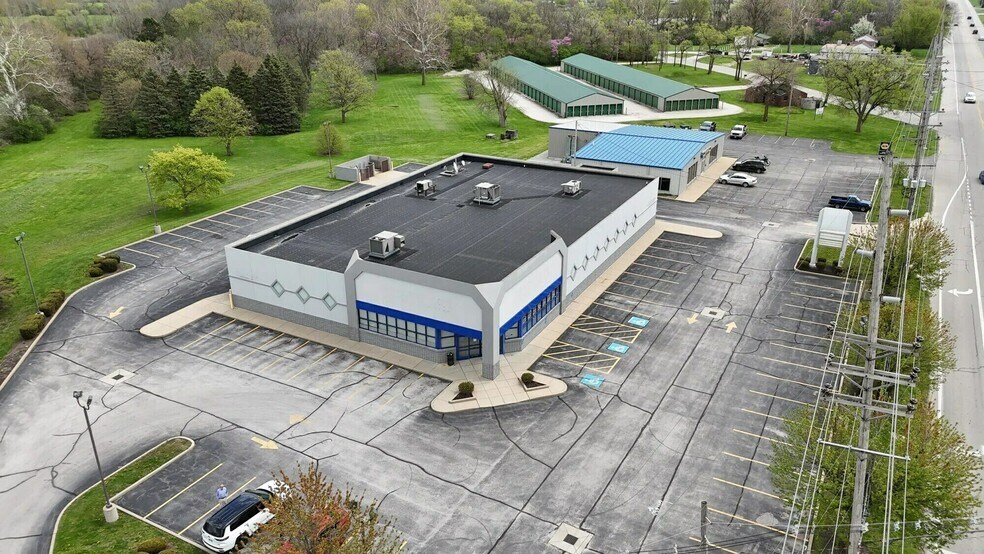 21991 State Route 51 W, Genoa, OH à vendre - Photo du bâtiment - Image 1 de 6