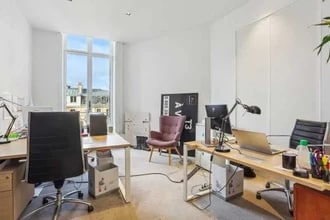 43 Rue Du Faubourg Saint-Honoré, Paris à louer Photo intérieure- Image 2 de 5