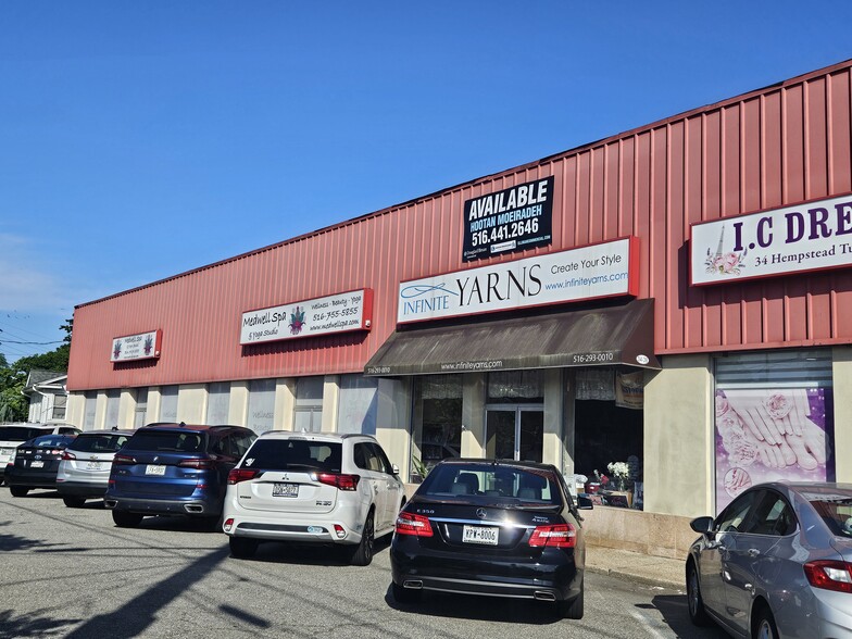 34 Hempstead Tpke, Farmingdale, NY for lease - Building Photo - Image 1 of 33