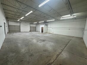 100 E Felix St, Fort Worth, TX for lease Interior Photo- Image 2 of 3