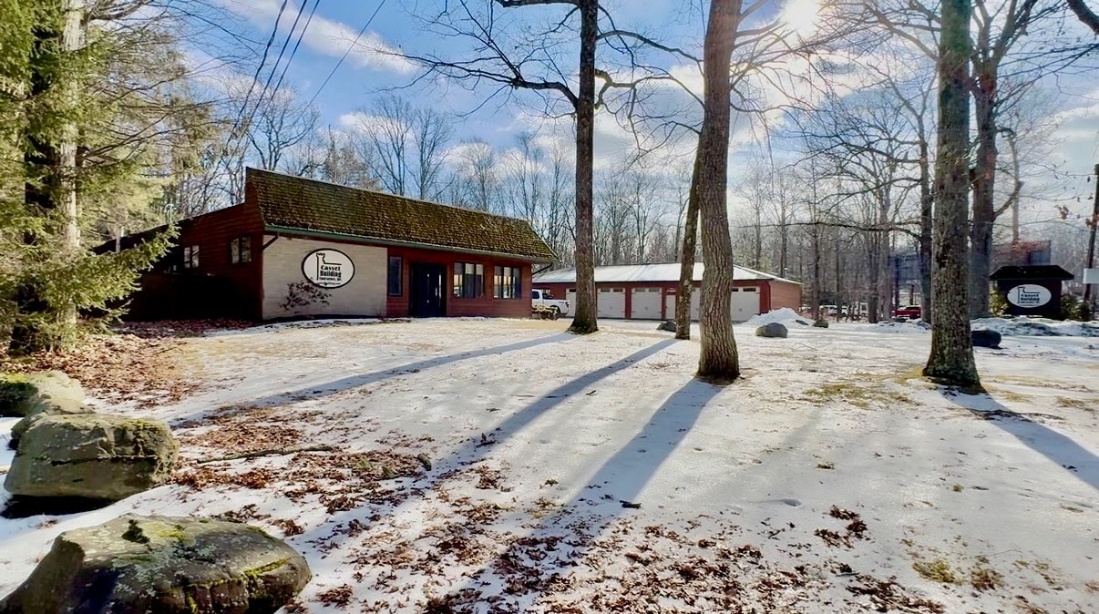 424 PA-390, Tafton, PA for sale Primary Photo- Image 1 of 21